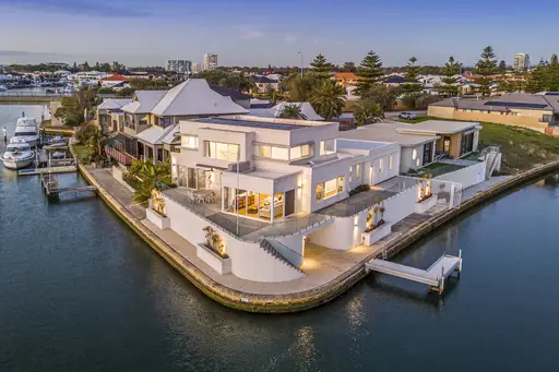14B Genevieve Court, Halls Head For Sale by John Phillips Real Estate