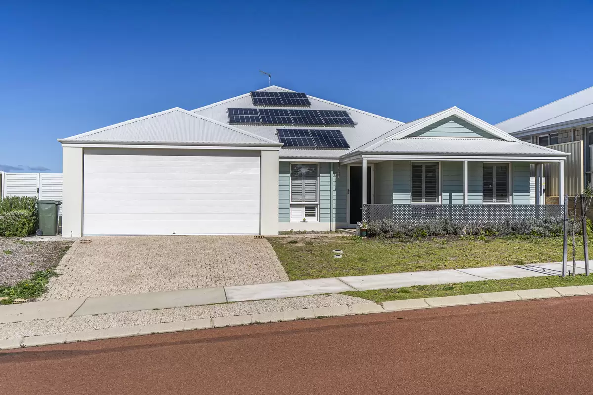 61 Balladonia Parade, Dawesville For Sale by John Phillips Real Estate - image 1