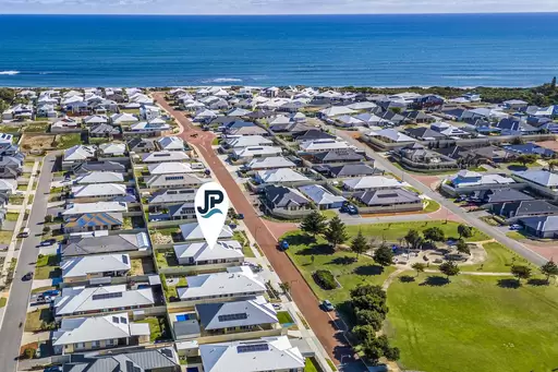 61 Balladonia Parade, Dawesville For Sale by John Phillips Real Estate - image 2