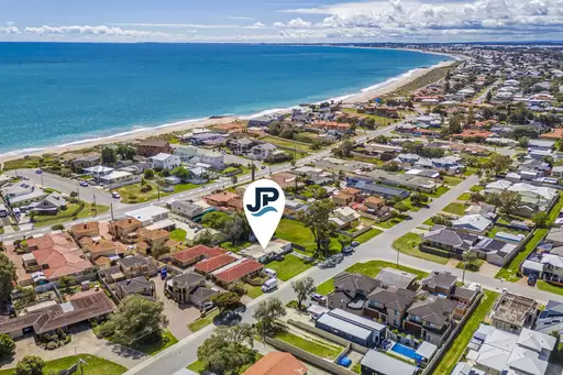 22 Beam Road, Mandurah For Sale by John Phillips Real Estate - image 12