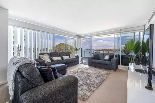501/5 Marco Polo Drive, Mandurah For Sale by John Phillips Real Estate - image 9
