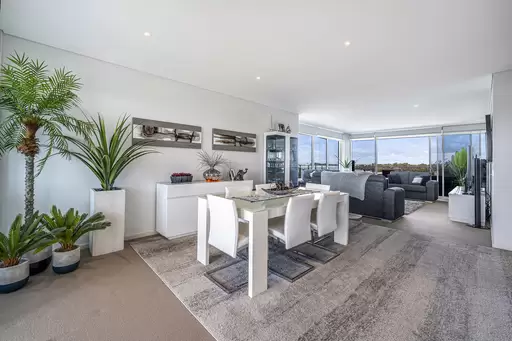 501/5 Marco Polo Drive, Mandurah For Sale by John Phillips Real Estate - image 8
