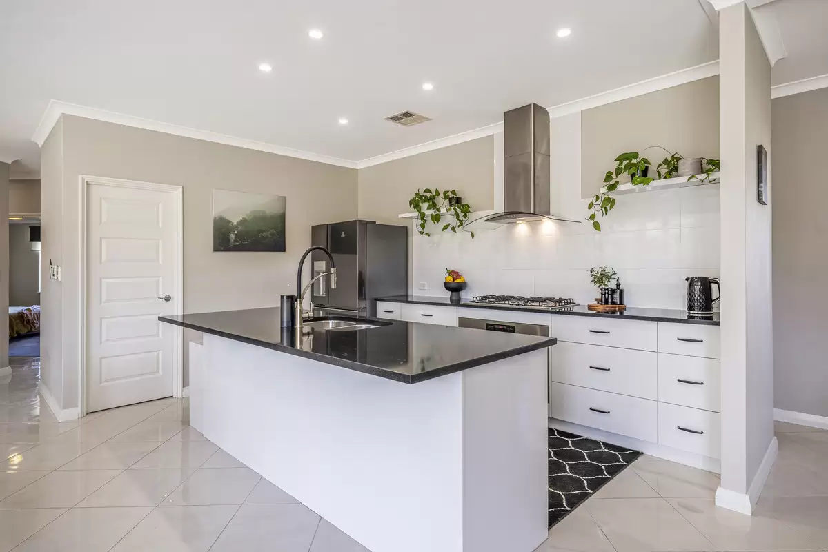 7 Pioneer Place, Birchmont For Sale by John Phillips Real Estate - image 1