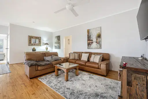 16 Alexis Circle, Wannanup For Sale by John Phillips Real Estate - image 6