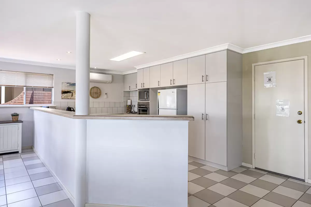 32 Cambria Island Retreat, Halls Head For Sale by John Phillips Real Estate - image 1