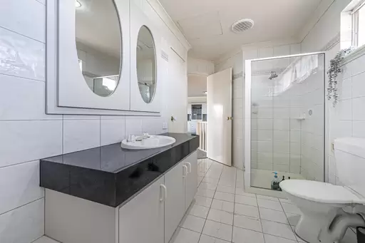 32 Cambria Island Retreat, Halls Head For Sale by John Phillips Real Estate - image 18