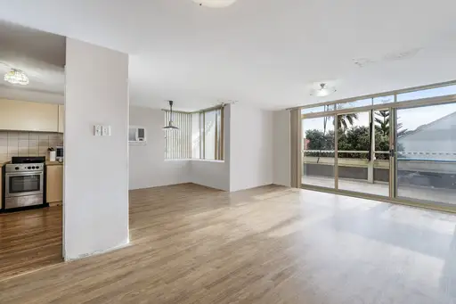 10/132-140 Mandurah Terrace, Mandurah Sold by John Phillips Real Estate - image 5