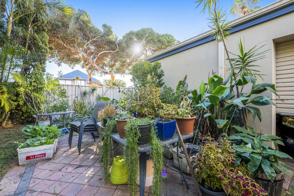 1/41 Sutton Street, Mandurah For Sale by John Phillips Real Estate - image 1