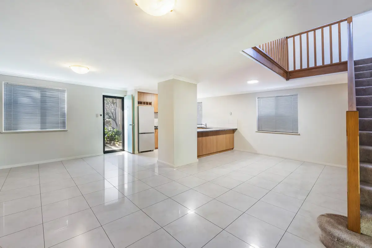 1/41 Sutton Street, Mandurah For Sale by John Phillips Real Estate - image 1