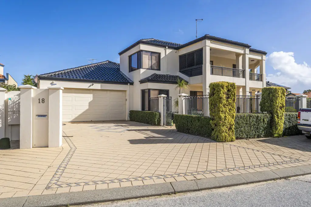 18 San Marco Quays, Halls Head For Sale by John Phillips Real Estate