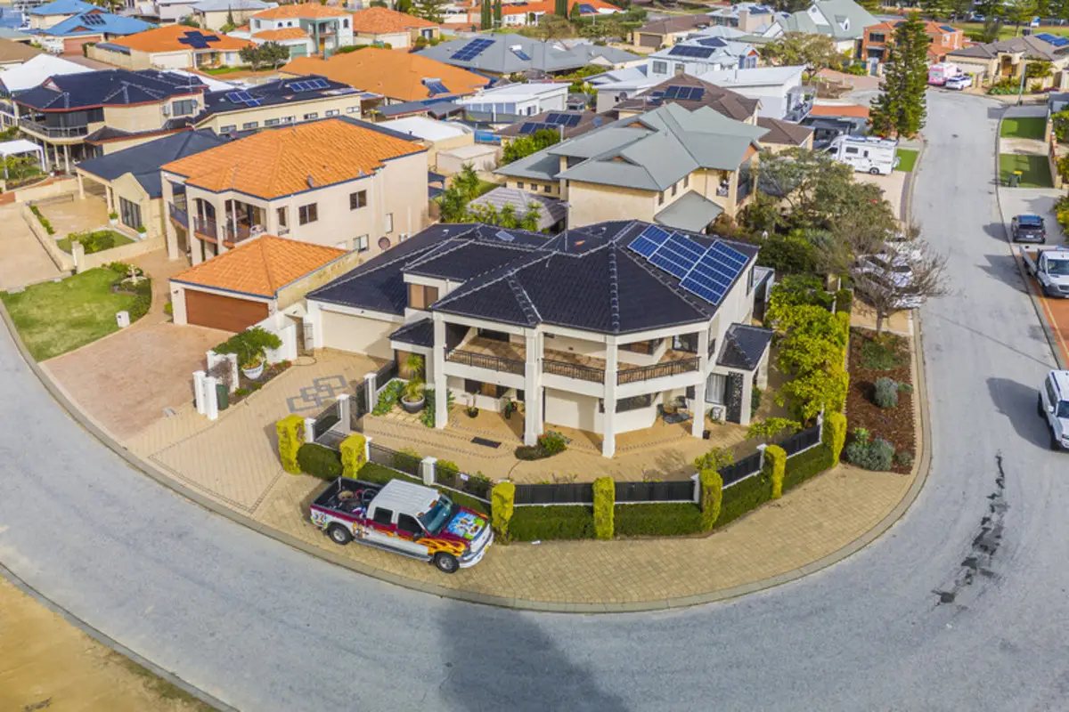 18 San Marco Quays, Halls Head For Sale by John Phillips Real Estate - image 1