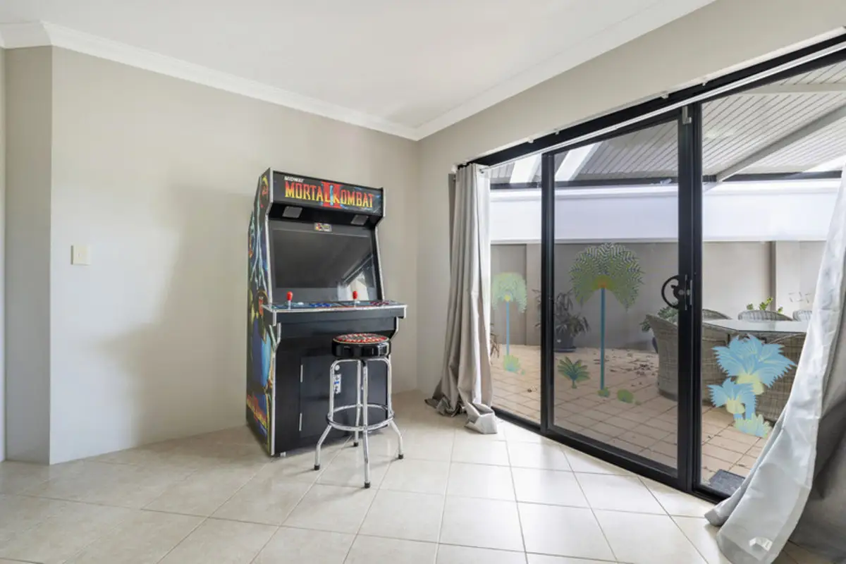 18 San Marco Quays, Halls Head For Sale by John Phillips Real Estate - image 1