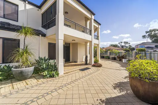 18 San Marco Quays, Halls Head For Sale by John Phillips Real Estate - image 4