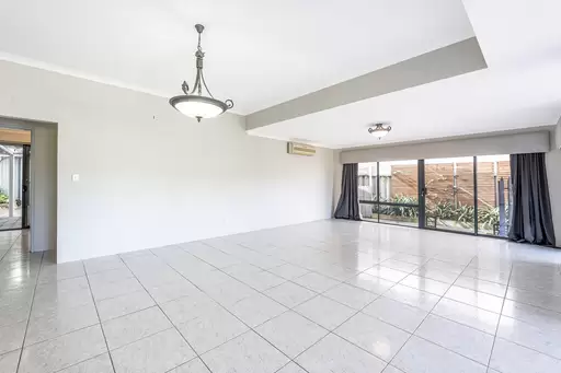 2 Hermitage Street, Dudley Park Sold by John Phillips Real Estate - image 8